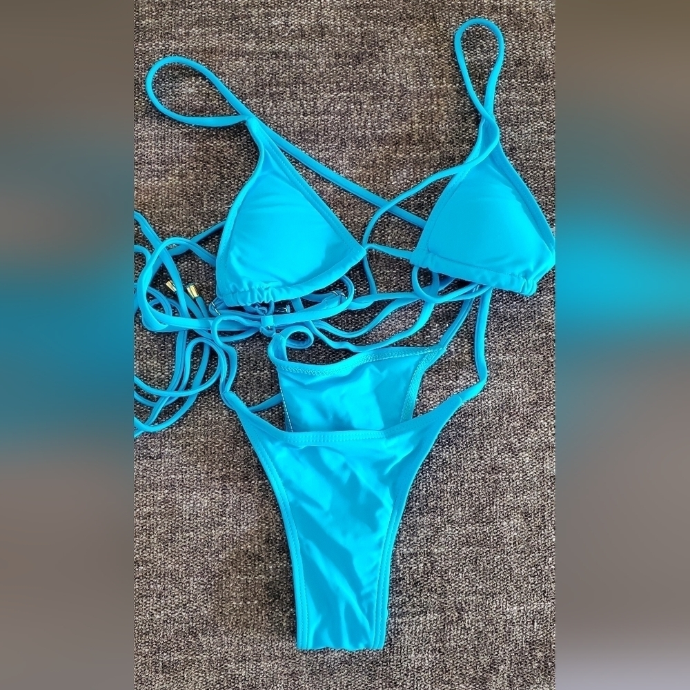 Bathing Suit - Picture 3 of 4